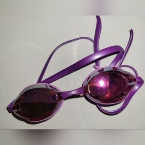 Speedo Vanquisher 2.0 Mirrored Goggles For Women In Purple/Lavender